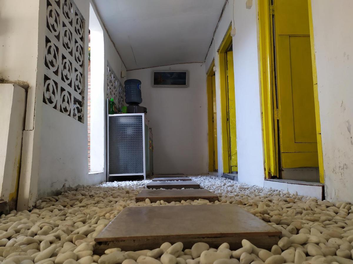 Rumah Teman Backpacker Semarang Exterior foto